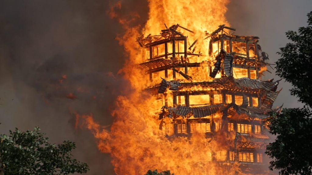 Самое высокое деревянное здание сгорело