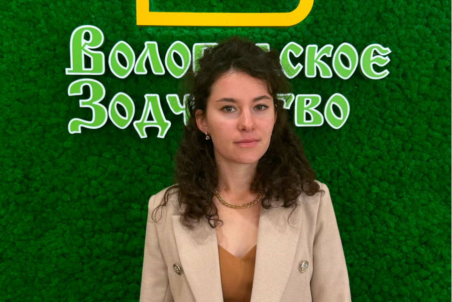 Полина Безуглова
